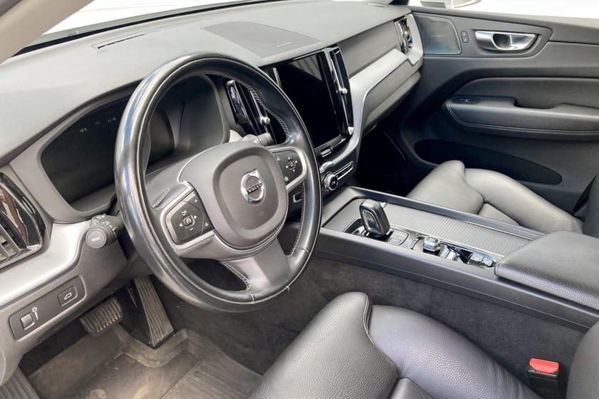 Bild 5 av Volvo XC60 B4 AWD Diesel Momentum Advanced SE