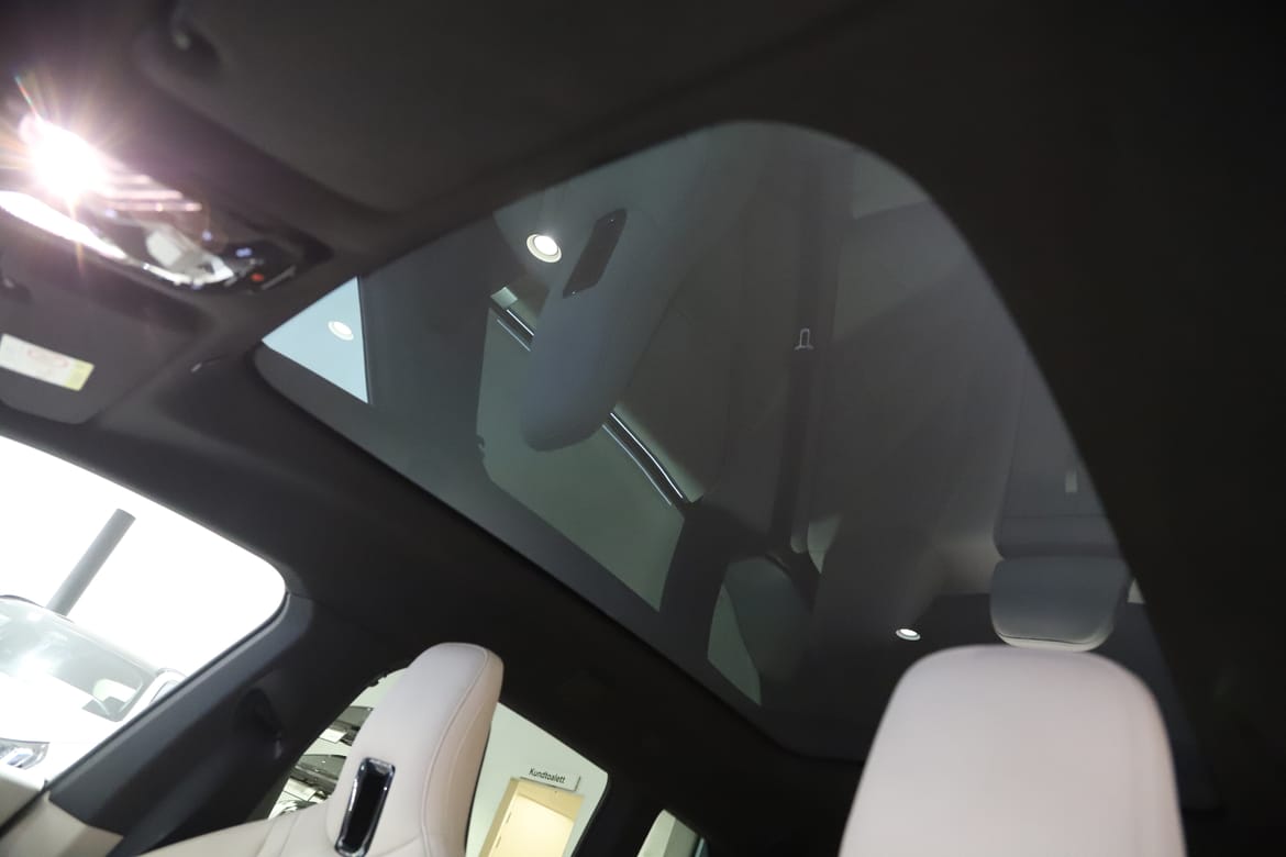 BMW iX xDrive40, 326ps, 2023