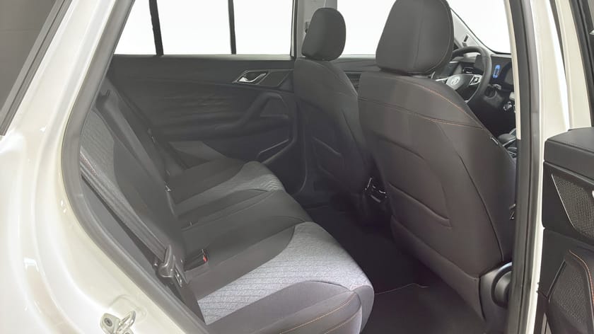 Bild 5 av MG HS PHEV COMFORT 1.5T AT (BLACK)