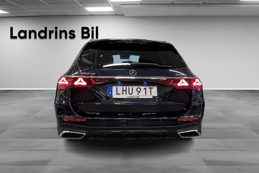Bild 5 av Mercedes-Benz E 300 de 4MATIC T 9G-Tronic AMG Line
