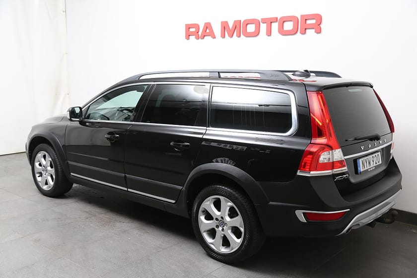 Bild 4 av Volvo XC70 D4 181hk Classic Summum Aut Skinn Värmare Dragkrok