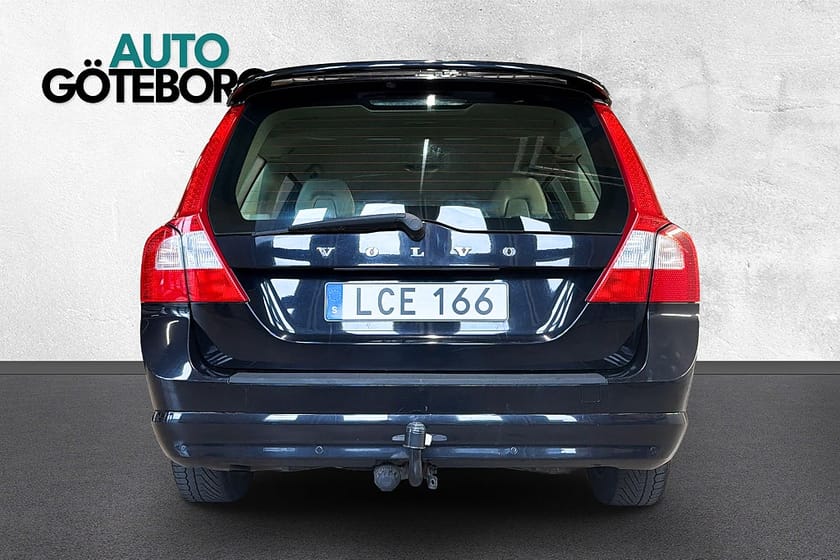 Bild 5 av Volvo V70 1.6D DRIVe Momentum drag Nybesiktigad Värmare Skinn USB