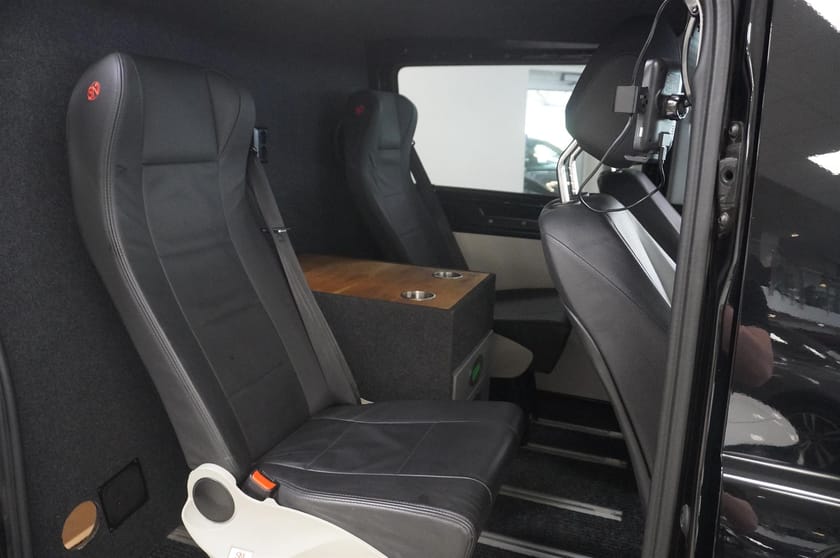 Bild 2 av Mercedes-Benz Vito 116 CDI 2.8t Mixto Dubbelhytt Sn-Bygge