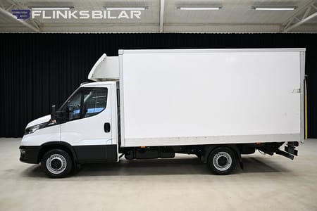 Iveco Daily 35-140 Chassi Cab 136HK Automat|Volymskåp|BG-Lyft|Sidodörr|Backkamera