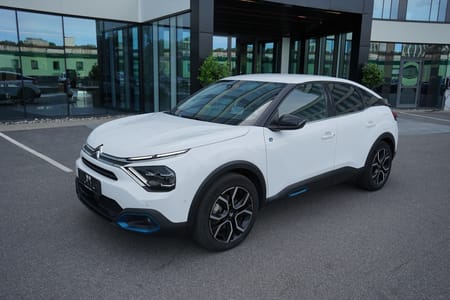 Citroën ë-C4 Shine / Mye utstyr !