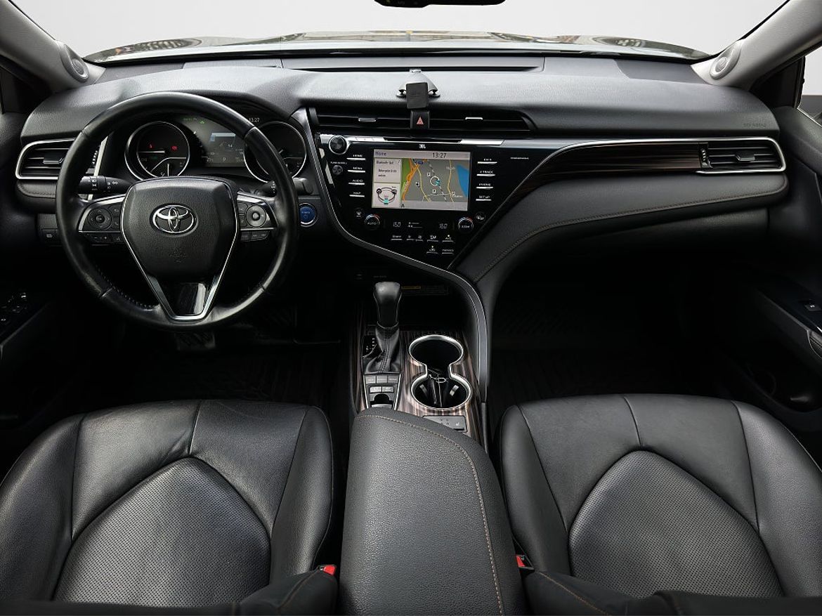 Toyota Camry Hybrid, bild 11 av 21