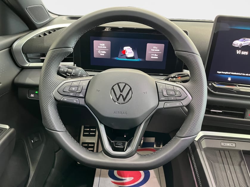 Bild 5 av Volkswagen T-Roc R-Line eTSI 204hk 4Motion