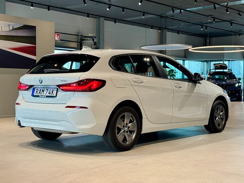 Bild 4 av BMW 118i Advantage PDC Bluetooth Farthållare