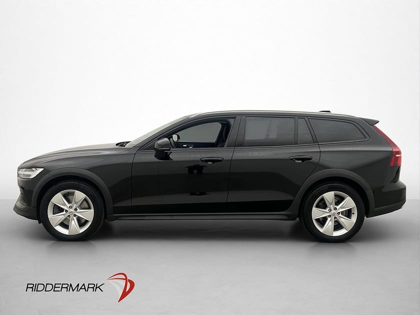 Bild 2 av Volvo V60 Cross Country B4 AWD VOC Värm Drag Kamera CarPlay