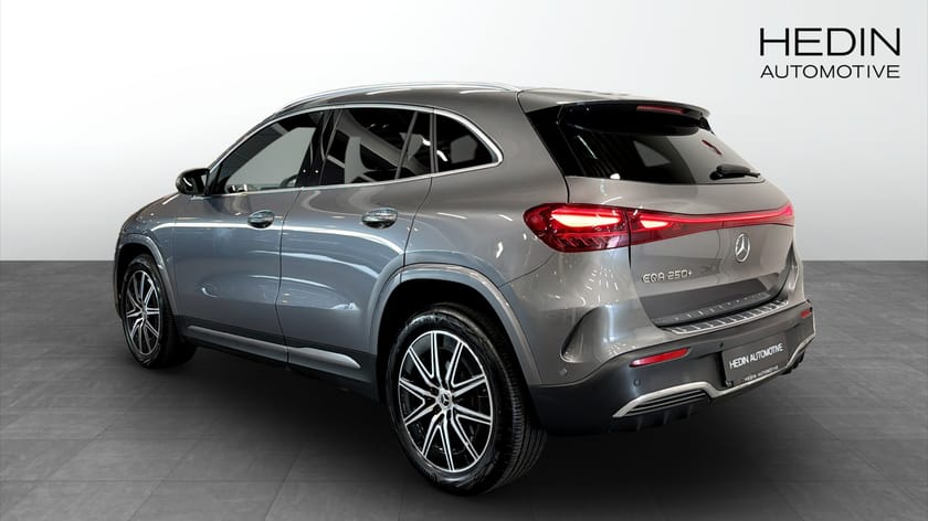Bild 2 av Mercedes-Benz EQA 250+ AMG Line Backkamera