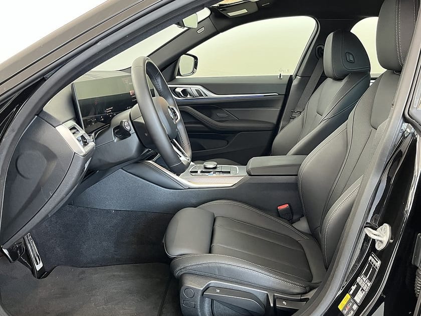 Bild 5 av BMW i4 eDrive40 Gran Coupé 4,95 ränta M Sport Rattvärme Drag Park Assist