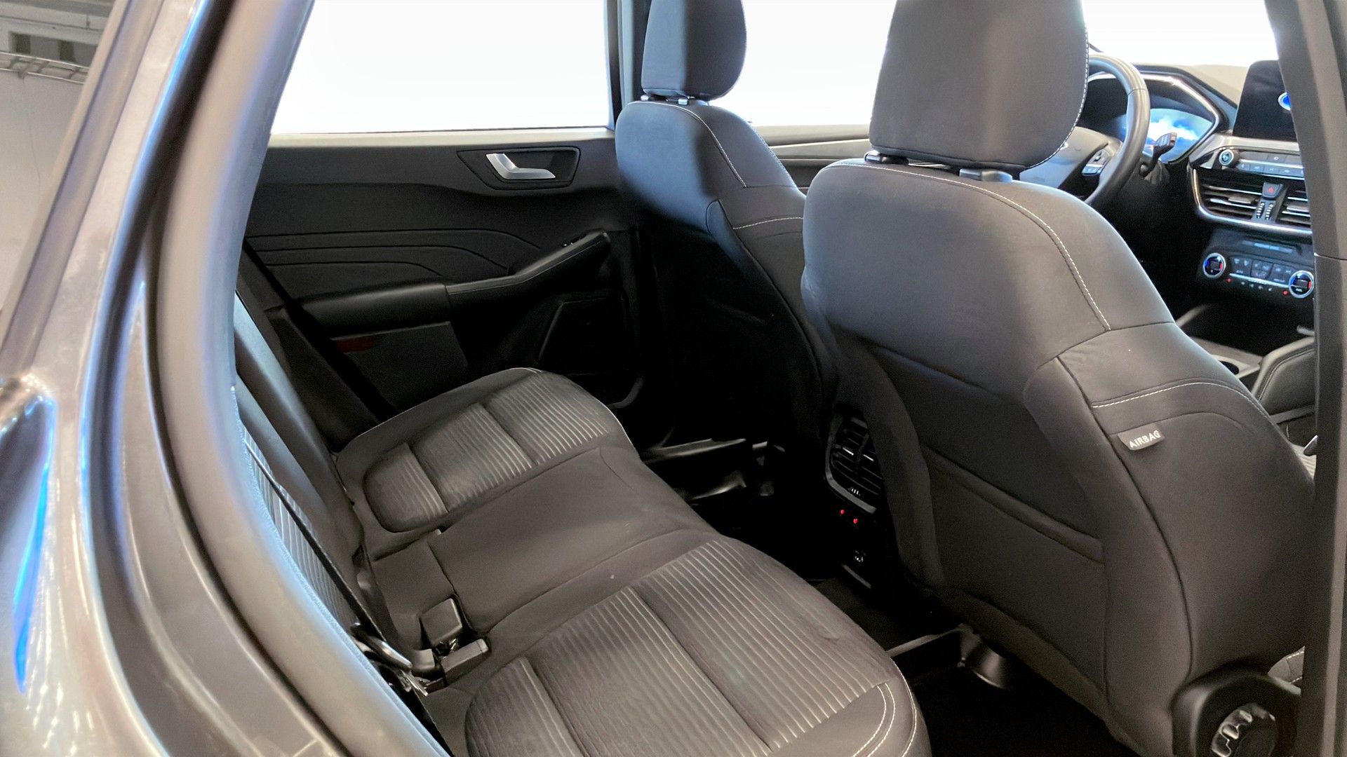 Ford Kuga Plug-In Hybrid 2022, bild 5/18