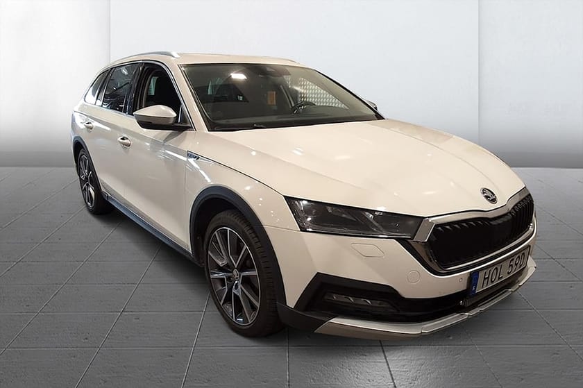 Bild 4 av Škoda Octavia Scout 2.0 TDI 4x4 Aut Drag Cockpit Kamera Värmare 200hk