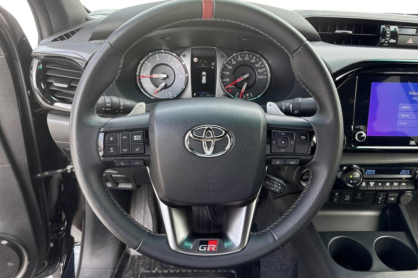 Bilde 5 av Toyota Hilux Dobbelcab 2.8 4WD I GR Sport II / Hengerfeste / Understellsbeh.
