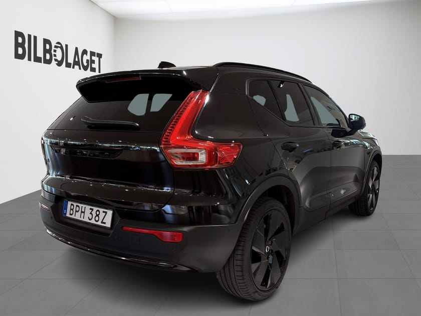 Bild 4 av Volvo EX40 Single Motor Extended Range M R Ultra Black Edt(DRAG/NAVI/PANO/360KAMERA)