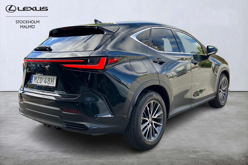 Bild 5 av Lexus NX 450h+ Business Plus AWD 309hk Drag P-värm Navi Keyless