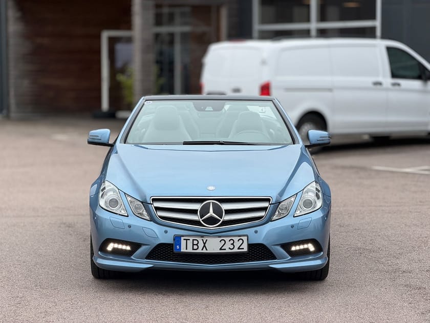 Bild 3 av Mercedes-Benz E 350 CDI Cabriolet BE AMG Skinn Navi Ventilerade stolar