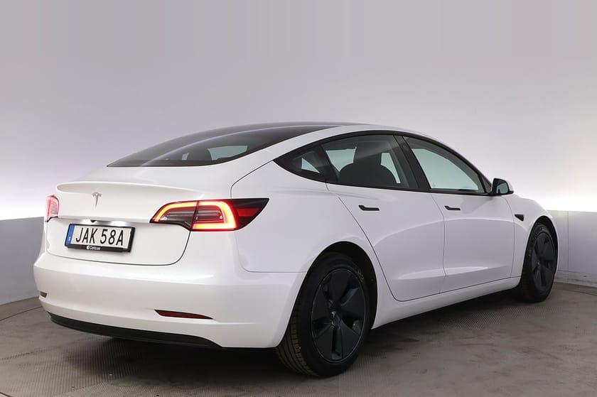 Bild 5 av Tesla Model 3 Standard Range Refresh AP Pano V-hjul