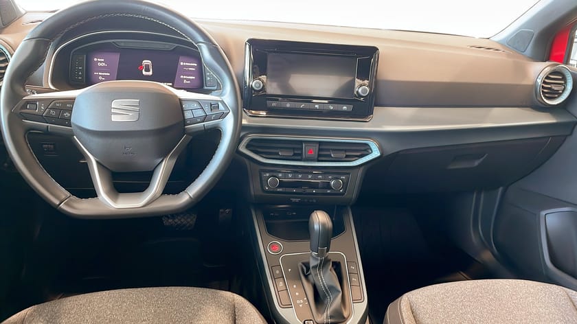 Bild 4 av SEAT Arona 1.0 TSI DSG  110hk X-Perience Carplay Cockpit
