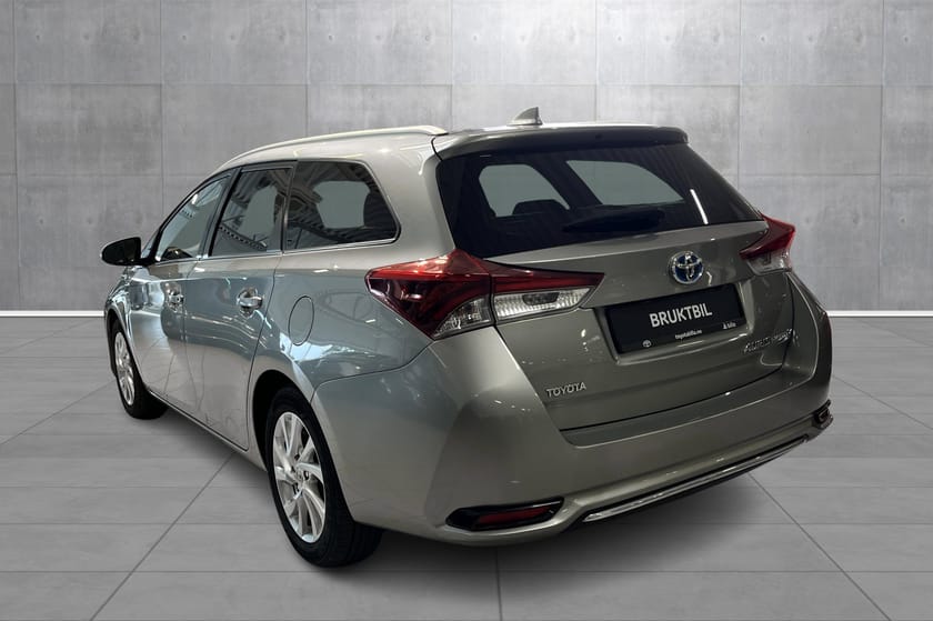 Bilde 3 av Toyota Auris Touring Sports Hybrid Sport 1,8 Stv6.25% Rentekamp. med 35% EK