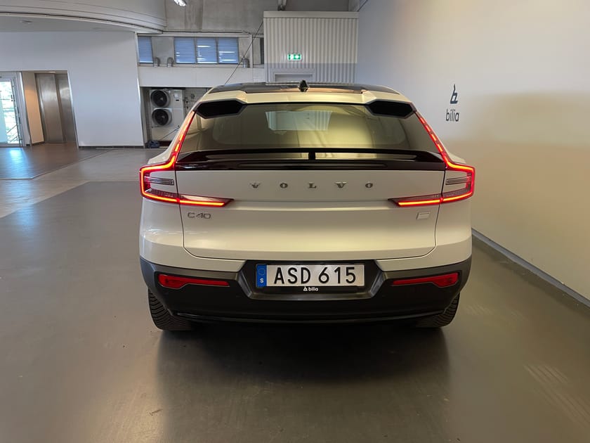 Bild 4 av Volvo C40 Recharge Core/ Navigation/ Bakkamera / 10.000 kr tillbehör/