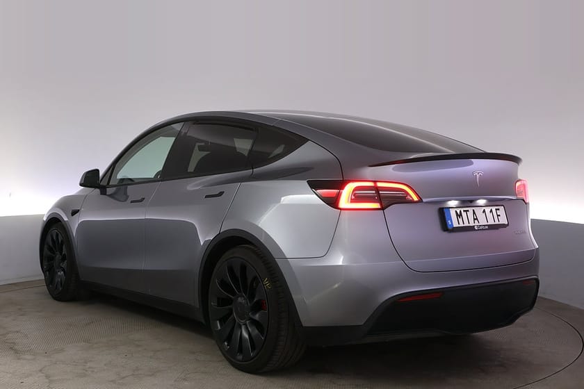 Bild 4 av Tesla Model Y Performance Uppgr. Autopilot Panorama