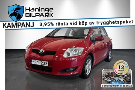 Toyota Auris 5-DR 1.6 AUTOMAT SUPERDEAL 3.95% / LÅGMILAD / NYSERVAD