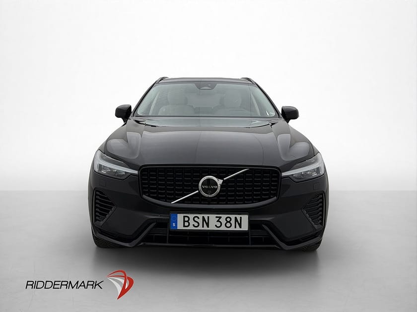 Bild 2 av Volvo XC60 Recharge T6 AWD Plus Dark Pano H/K 360° Värm Drag
