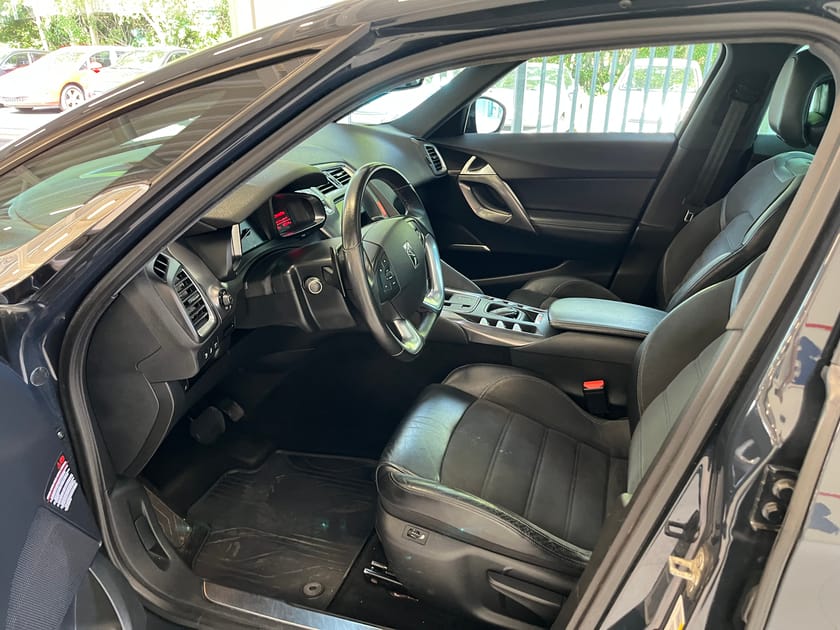 Bild 5 av Citroën DS5 1,6 e-Hdi Aut