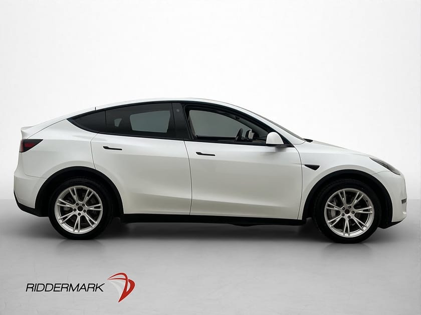 Bild 5 av Tesla Model Y Long Range AWD Drag Parkeringsklimat MOMS