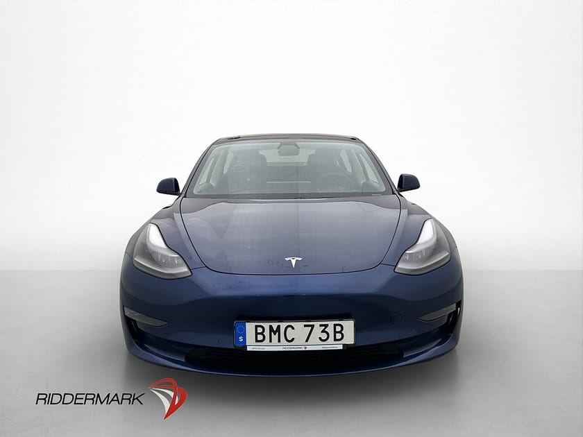 Bild 3 av Tesla Model 3 Long Range AWD Värmepump Autopilot Svensksåld