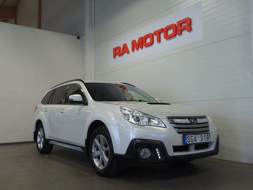 Bild 3 av Subaru Outback 2.0 4WD Lineartronic Business 150hk | Kamera | Drag |