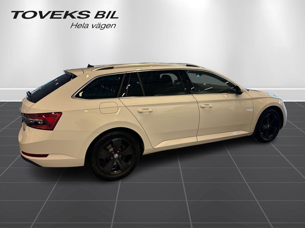 Škoda Škoda Superb iV Kombi — bild 6