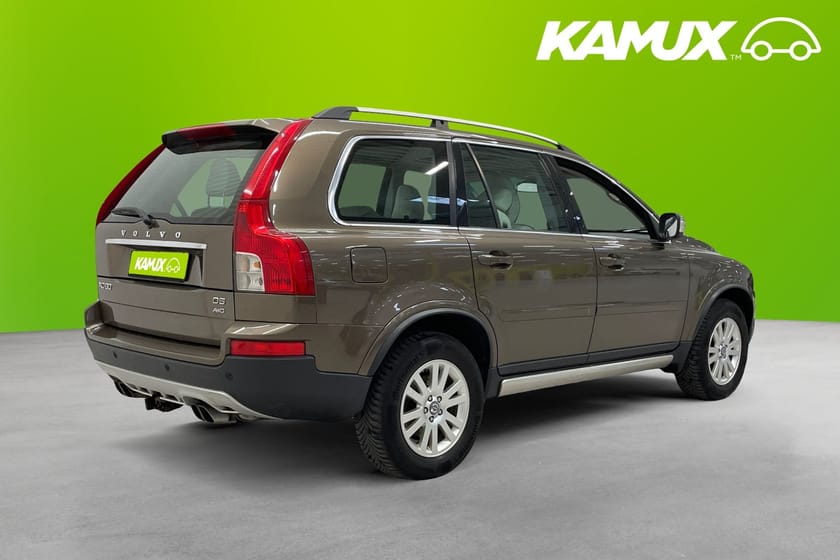 Bild 4 av Volvo XC90 7-seater D5 AWD R-Design 7-Sits Taklucka HiFi Värmare Drag Facelift