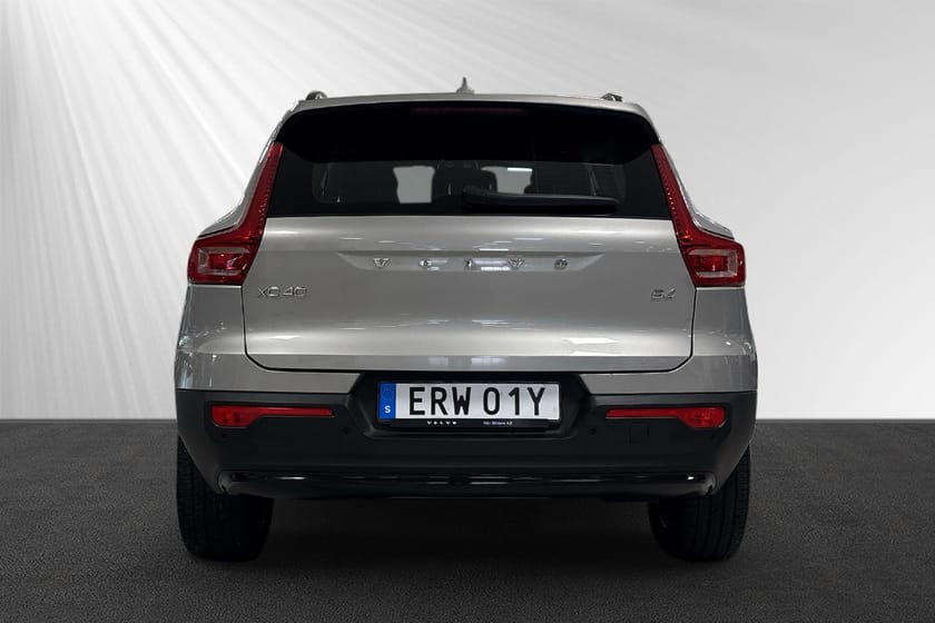 Bild 2 av Volvo XC40 B4 FWD Bensin Plus Dark