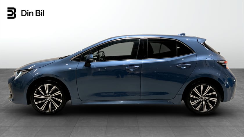 Bild 2 av Toyota Corolla Hybrid Style 2.0 e-CVT 184hk B-Kamera LED