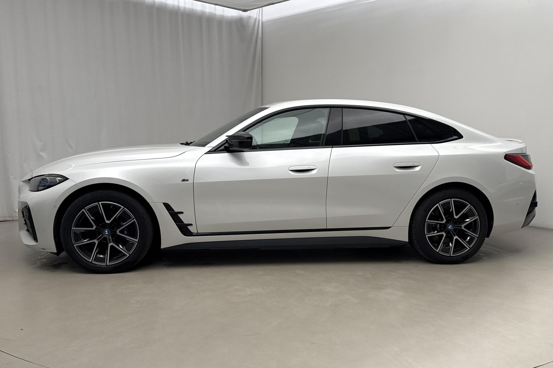 BMW i4 M50 xDrive Gran Coupé 2024, bild 2/10