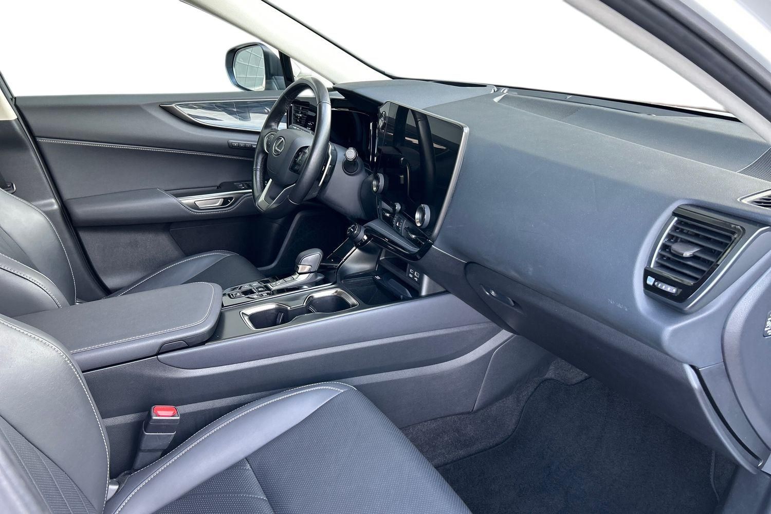 Lexus NX 450h+ E-CVT, 309hp, 2023