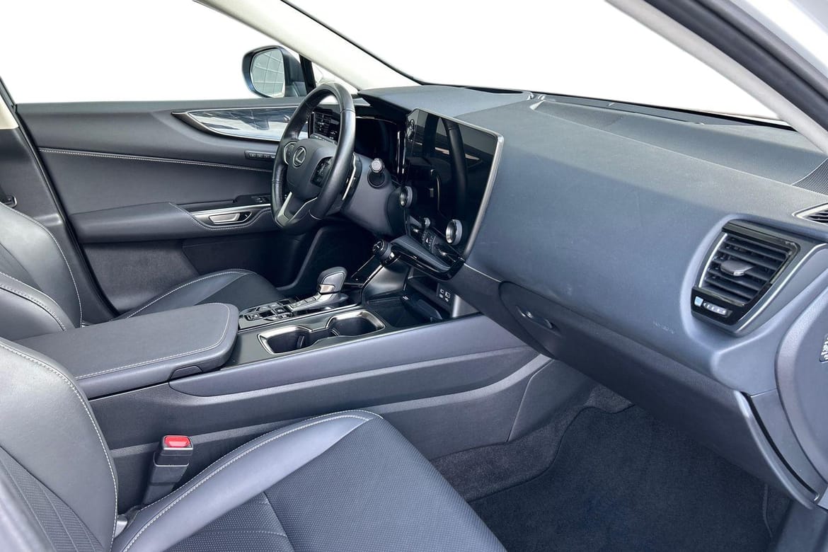 Lexus NX 450h+ E-CVT, 309hp, 2023