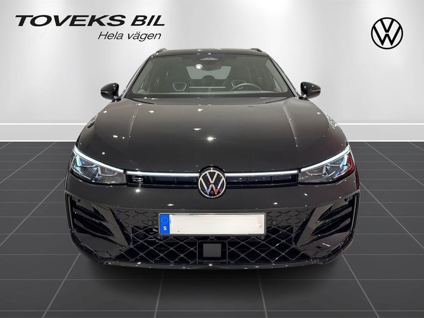Bild 2 av Volkswagen Passat Variant eHybrid R-line 272hk Panoramatak | Choicekampanj
