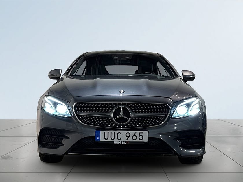 Bild 2 av Mercedes-Benz E 200 4MATIC Coupé AWD Aut AMG Line Pano Pvärm HuD Kamera Skinn