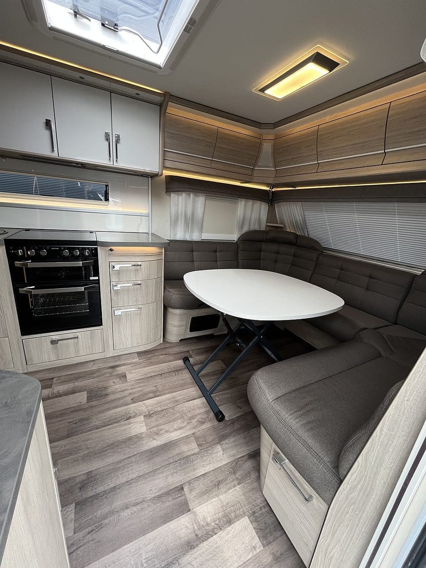 Bild 4 av Kabe Trailer Royal 630 GLE KS B2 *Långbäddar* uttagen 2022