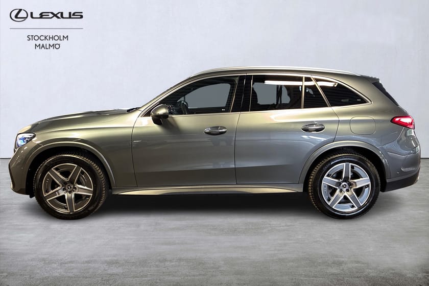 Bild 2 av Mercedes-Benz GLC 300 e 4MATIC 4M Luft Drag Pano HUD 360 Burmester