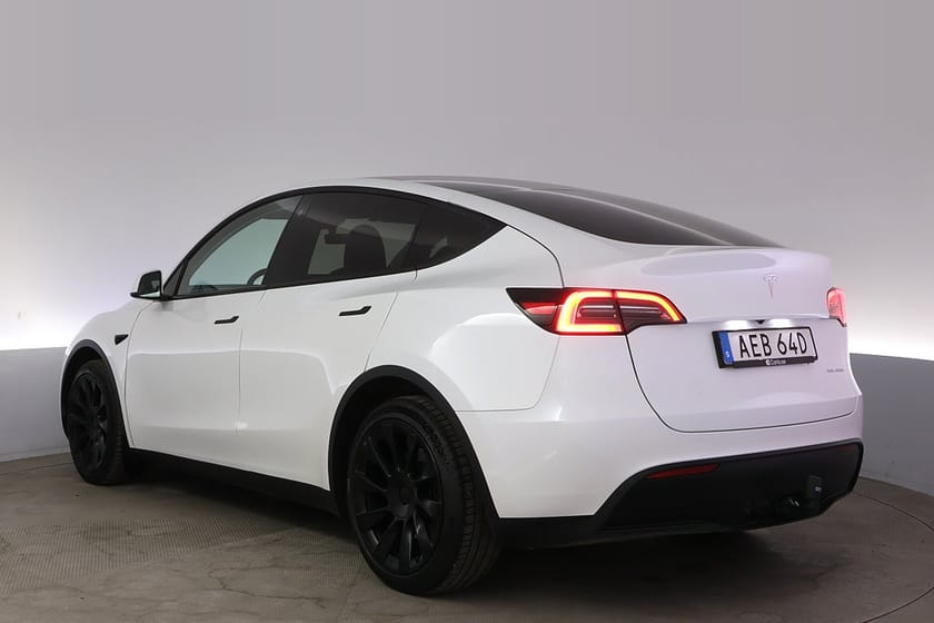 Bild 4 av Tesla Model Y Long Range AWD Autopilot Pano 20" Drag