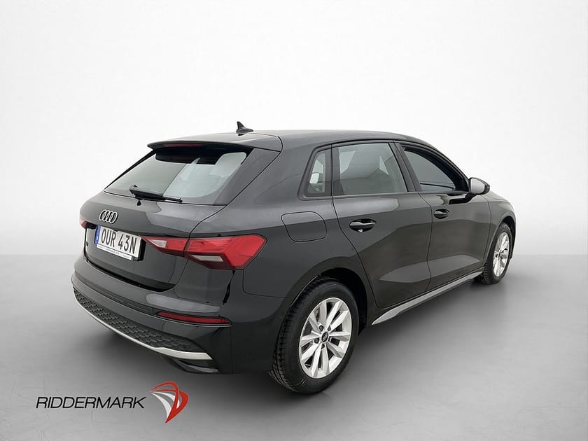 Bild 4 av Audi A3 Sportback 35 TFSI 150hk Proline Backkamera CarPlay