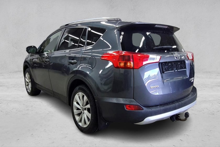 Bilde 4 av Toyota RAV4 2.0 Diesel 124HK 4x4 - Billigbil - EU ok til 31.05.27
