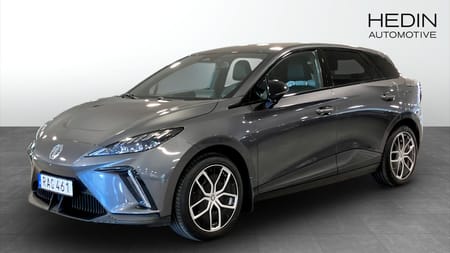 MG 4 Electric Long Range LUX 64 KWH KAMERA 204HK