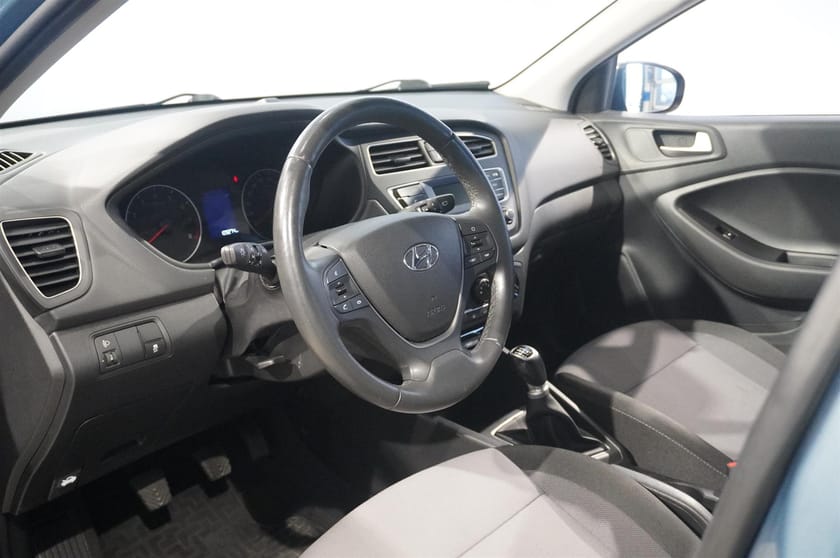 Bild 3 av Hyundai i20 Comfort Rattvärme