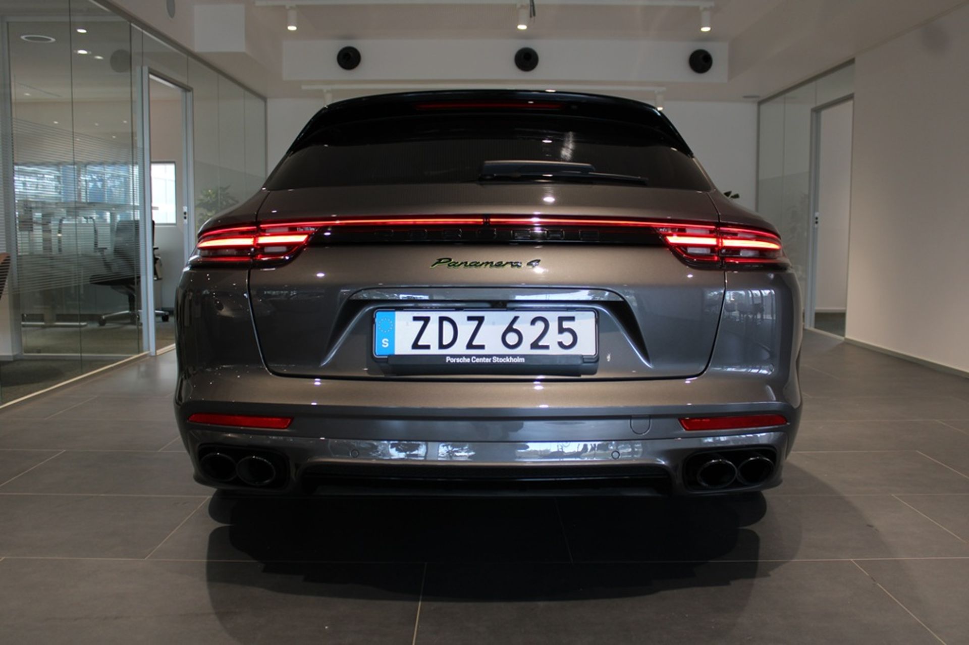 Porsche Panamera 2018, kuva 4/10