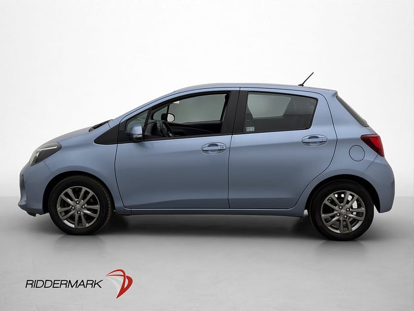 Bild 5 av Toyota Yaris 99hk Active Kamera Farthållare Lane-Assist